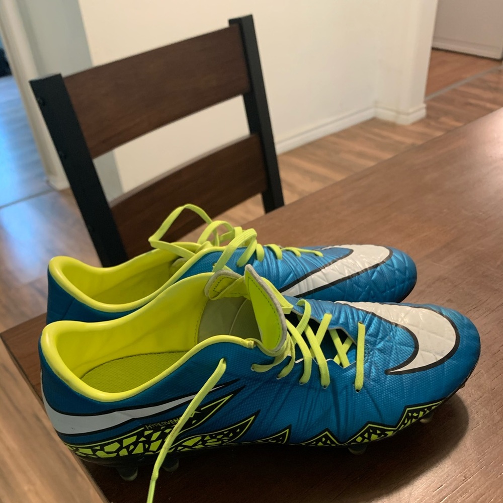 Nike women’s Hypervenom soccer cleats